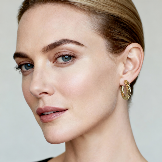 Sculpted Glow Hoop Earrings