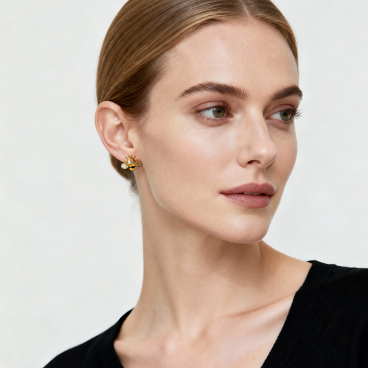 Bee & Bloom Pearl Studs