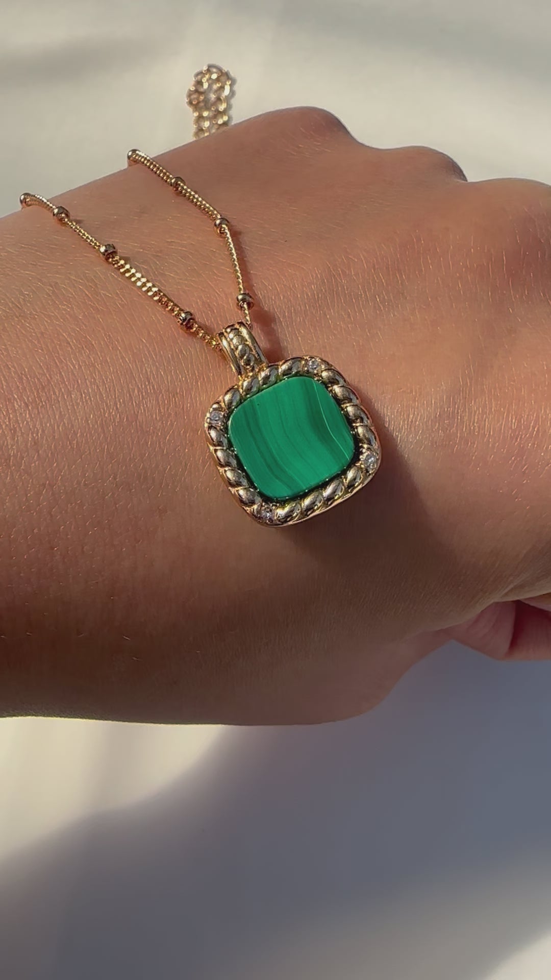 Emerald Crest Malachite Set (Necklace + Earring)