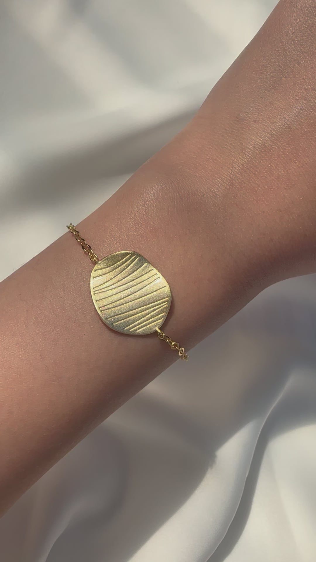 Golden Ripple Bracelet