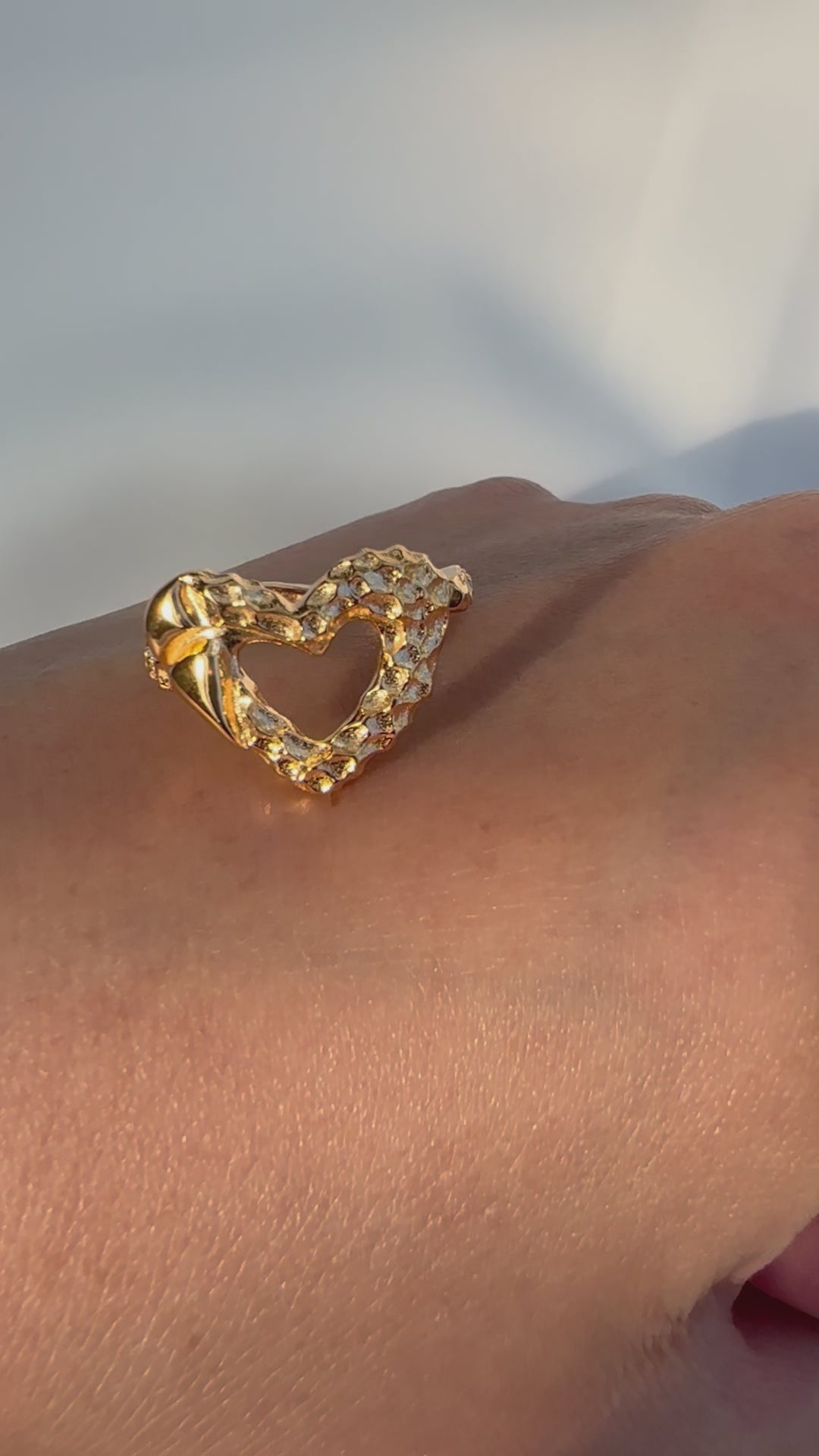 Eternal Heart Gold Ring