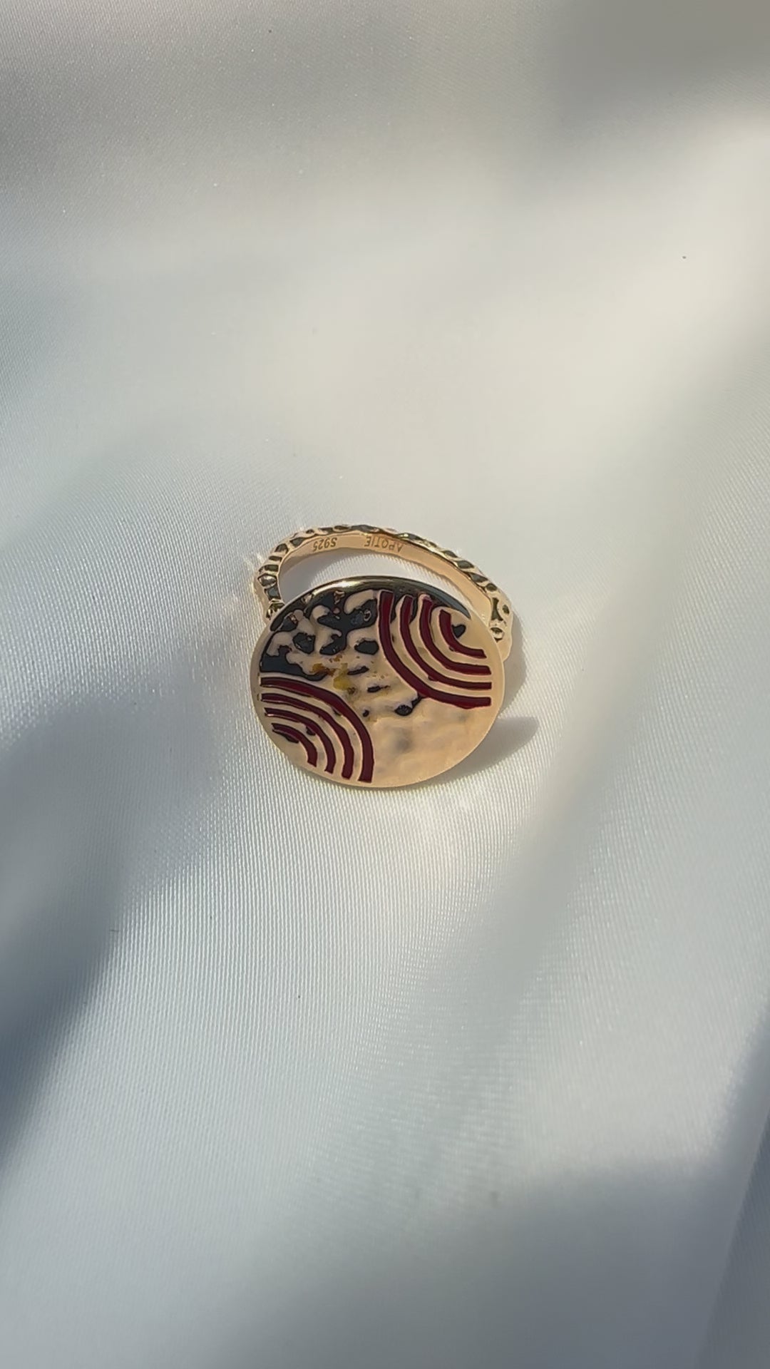 Solar Wave Gold Ring